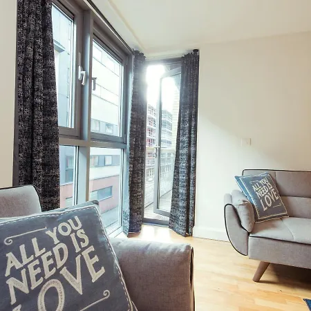 公寓 Bright, Roomy 2br Flat For 6 Near Central 布里斯托